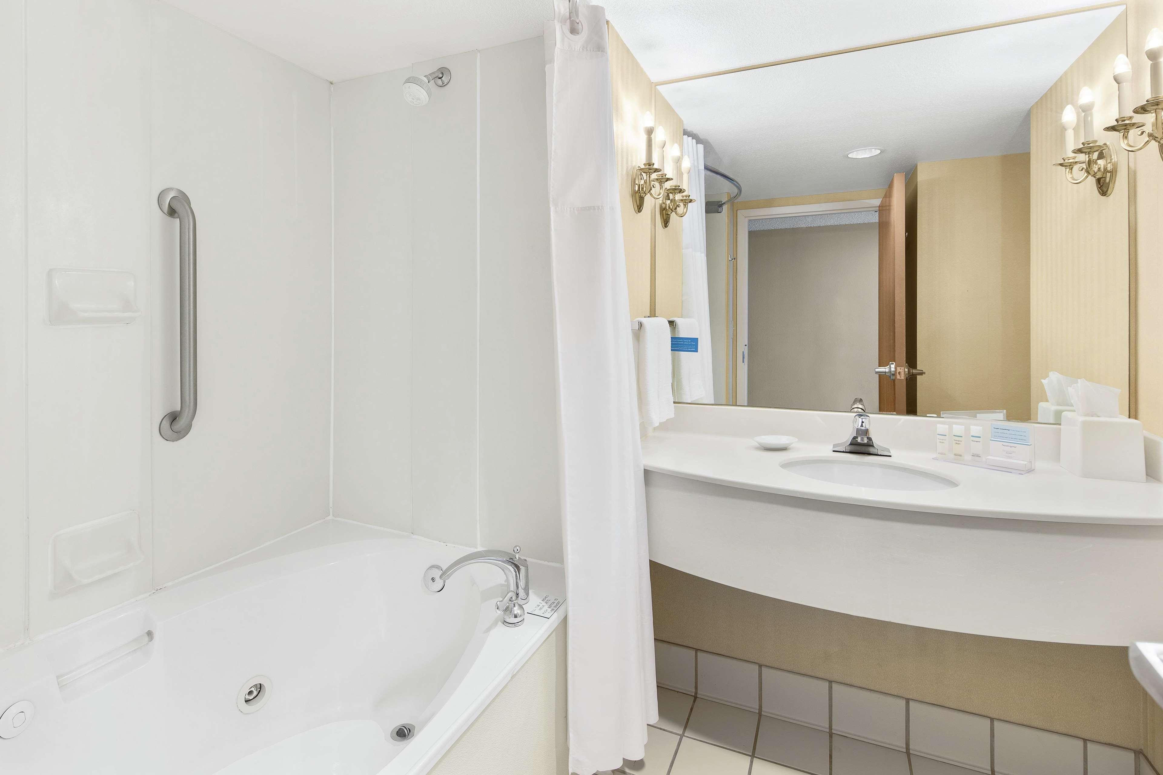 Hampton Inn Columbus-North Εξωτερικό φωτογραφία