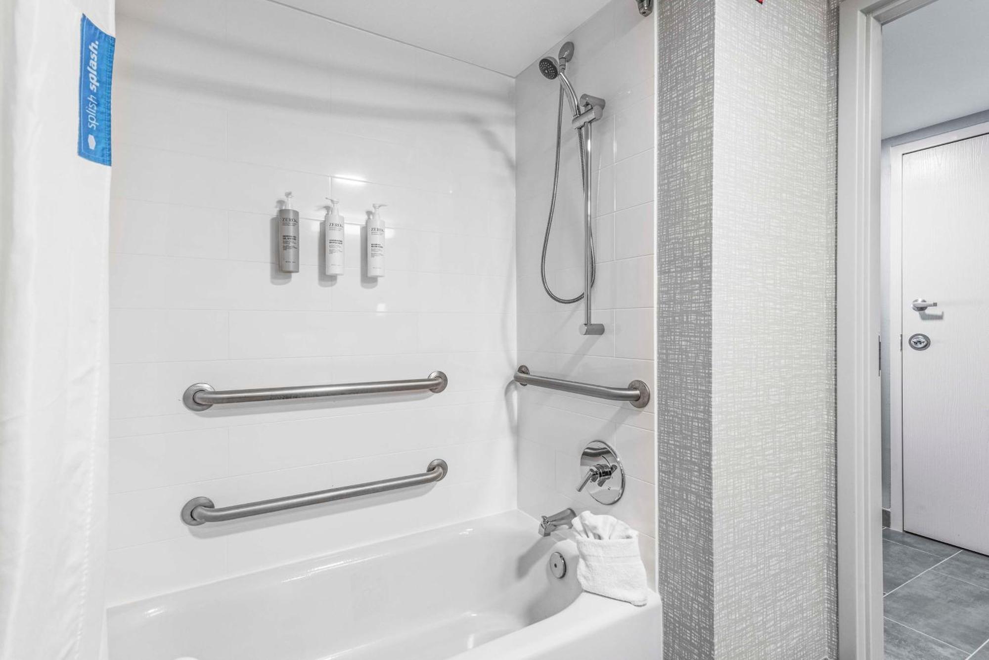 Hampton Inn Columbus-North Εξωτερικό φωτογραφία