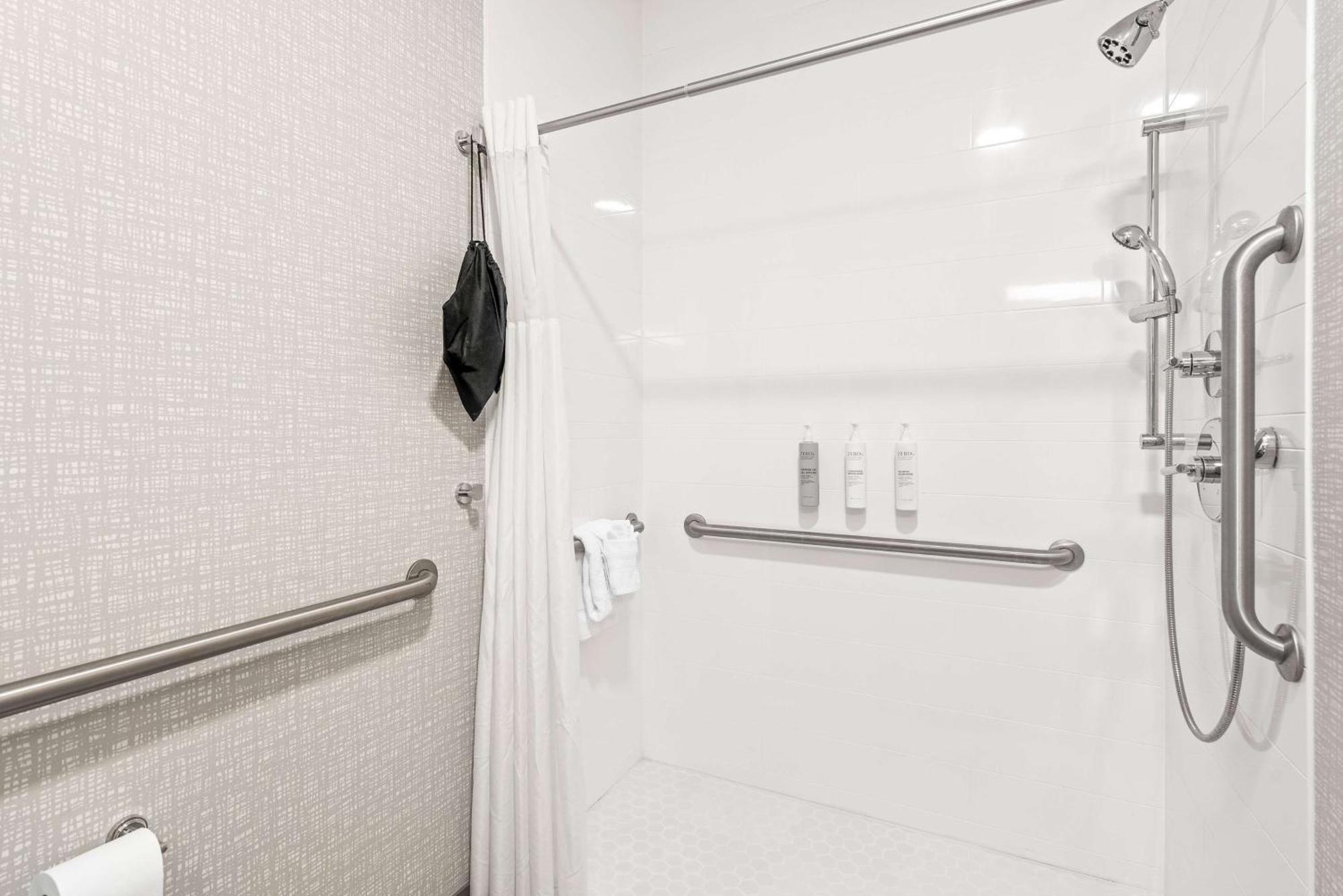 Hampton Inn Columbus-North Εξωτερικό φωτογραφία