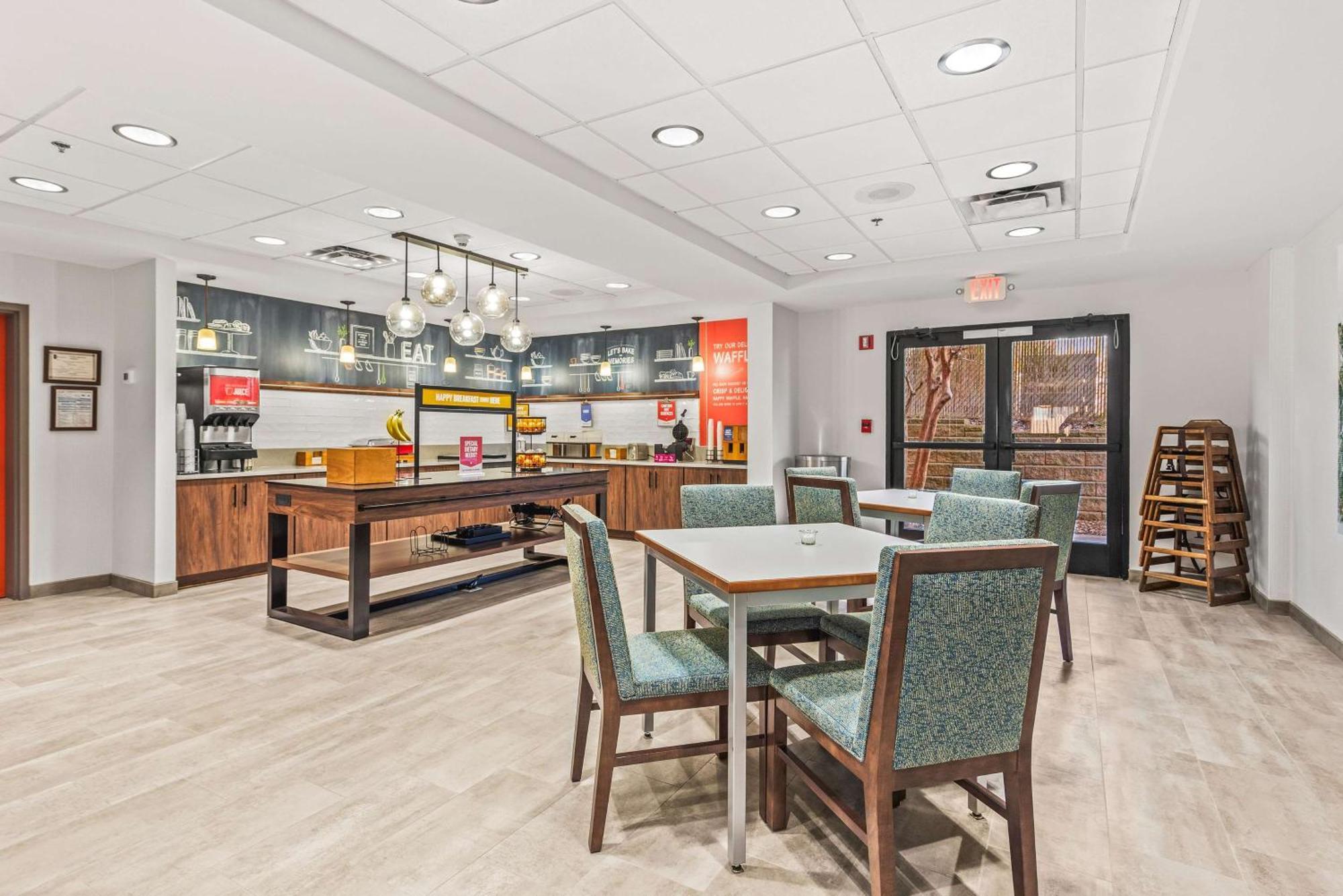 Hampton Inn Columbus-North Εξωτερικό φωτογραφία