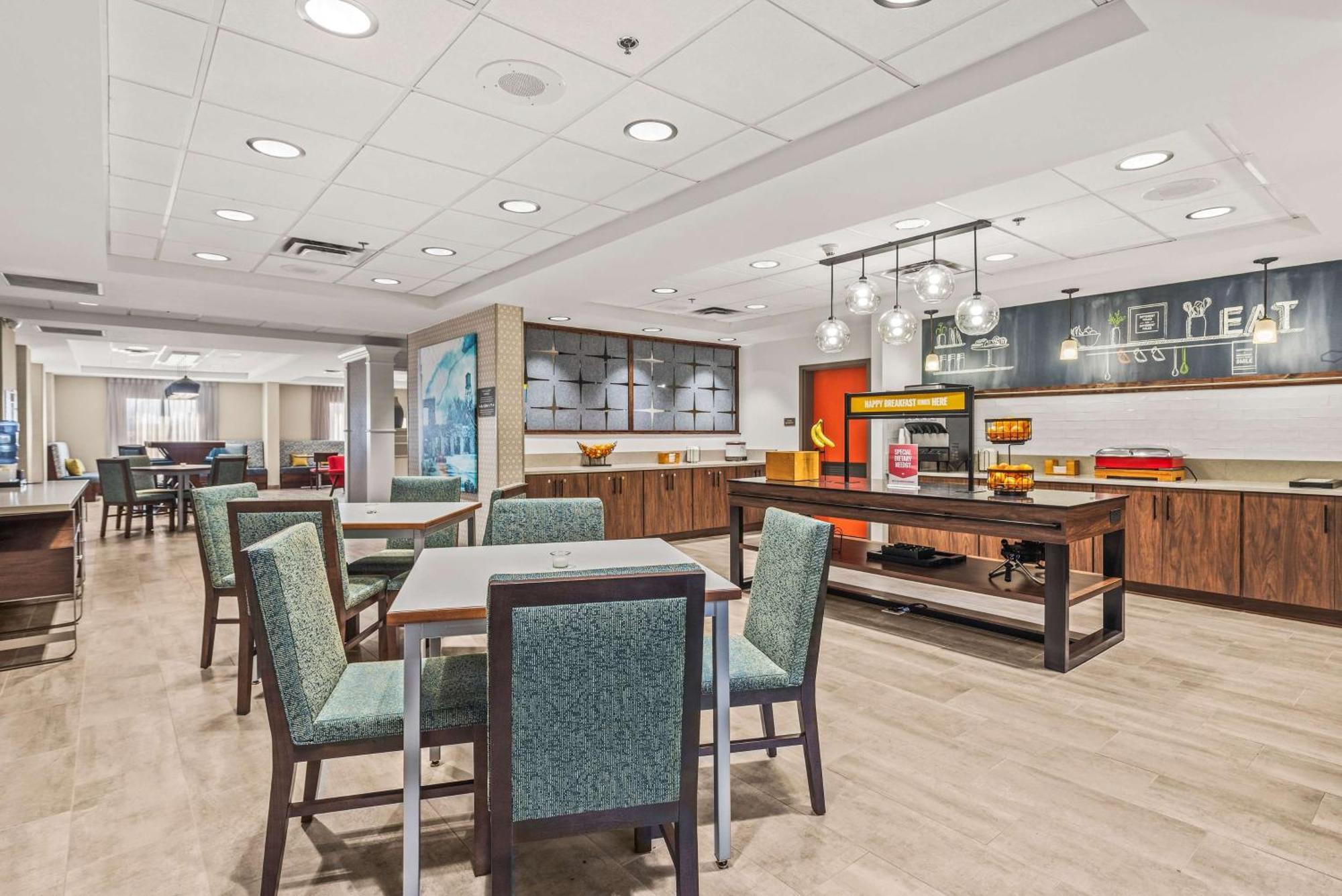 Hampton Inn Columbus-North Εξωτερικό φωτογραφία