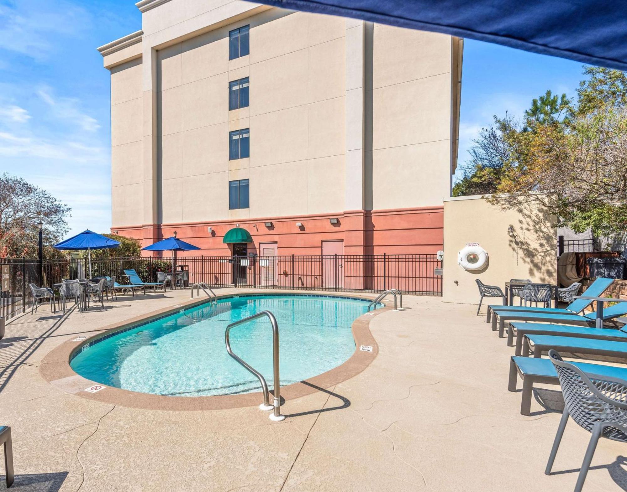 Hampton Inn Columbus-North Εξωτερικό φωτογραφία