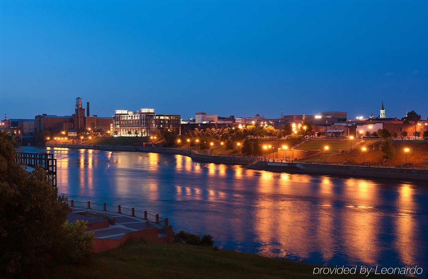 Hampton Inn Columbus-North Εξωτερικό φωτογραφία
