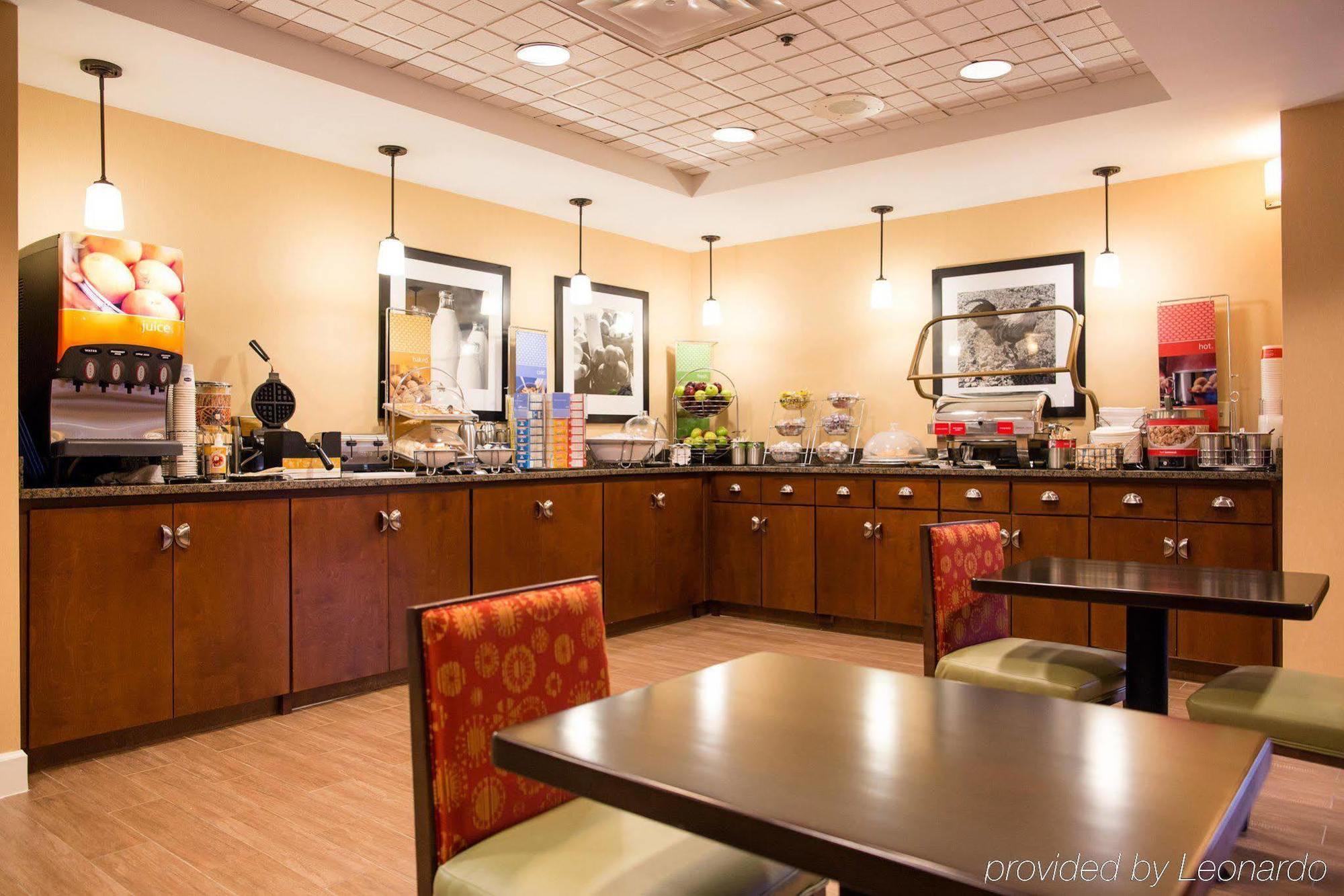 Hampton Inn Columbus-North Εξωτερικό φωτογραφία