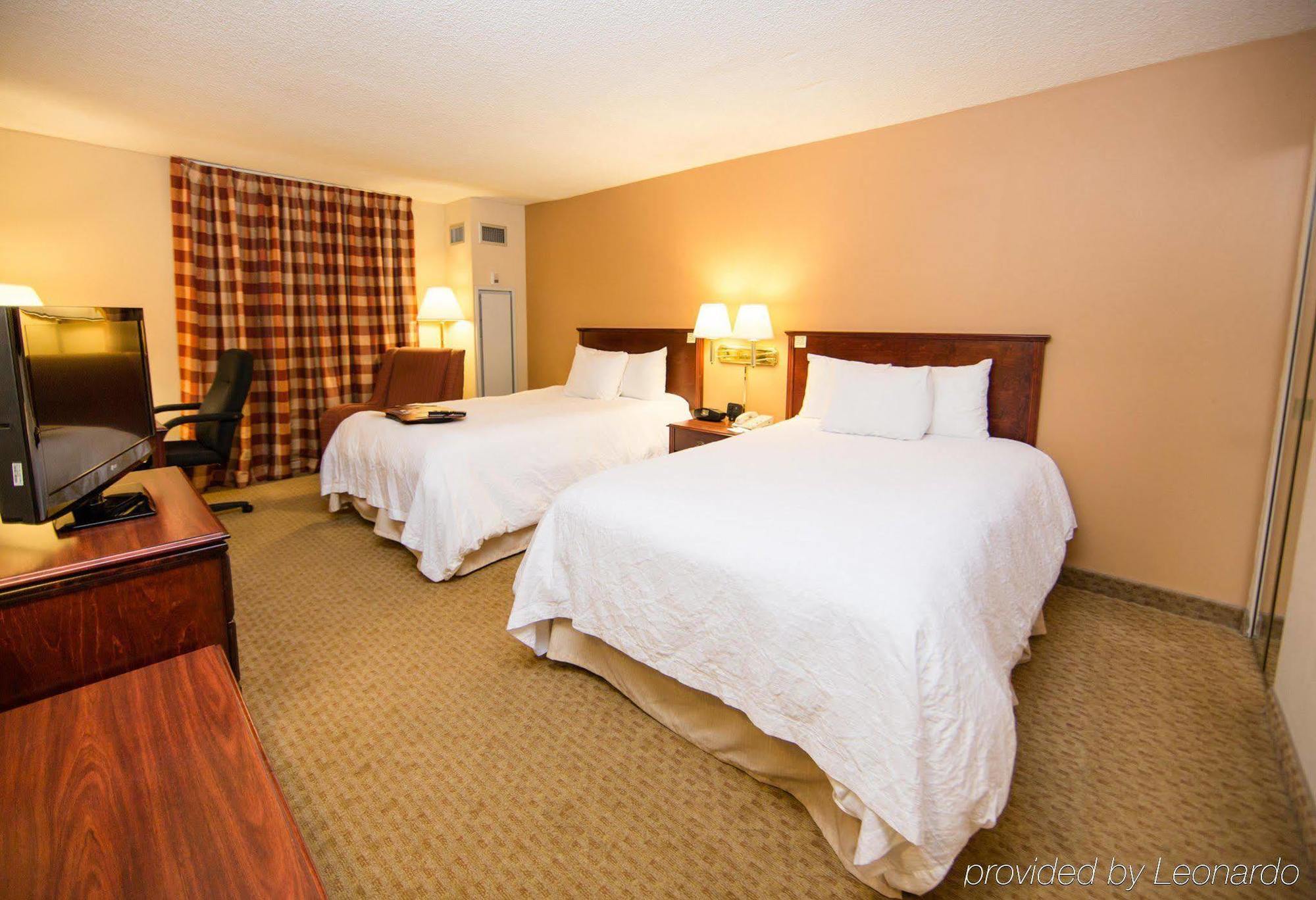 Hampton Inn Columbus-North Εξωτερικό φωτογραφία