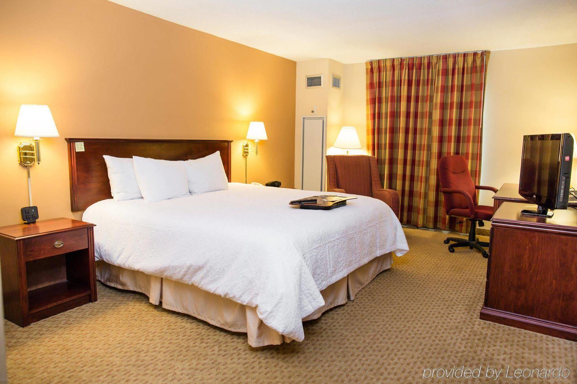 Hampton Inn Columbus-North Εξωτερικό φωτογραφία