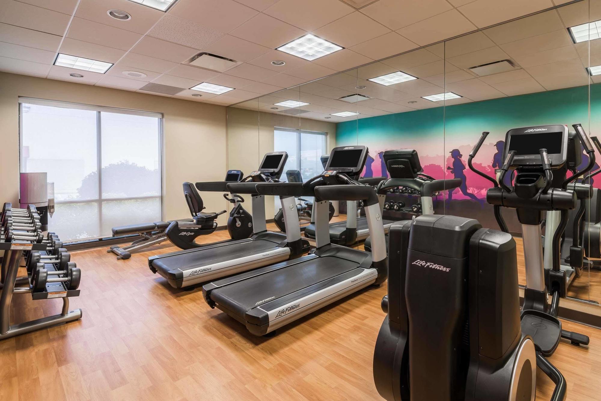 Hampton Inn Columbus-North Εξωτερικό φωτογραφία
